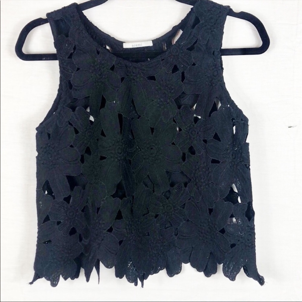 Acemi Black Floral Lace Crop Tank – Size Small